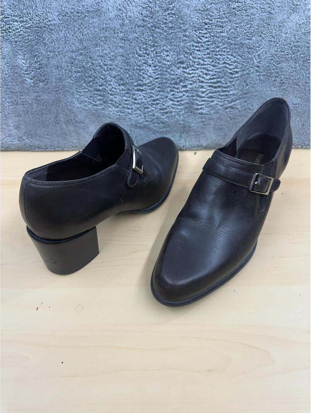 Naturalizer Black Leather Buckle Strap Heeled Shoes